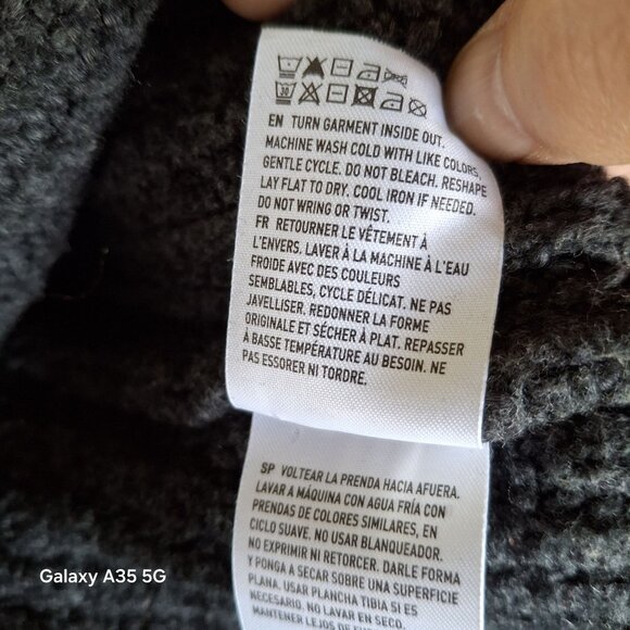 American Eagle Womens Navy Cable Knit Sweater Crewneck Button Detail Size M - Picture 4 of 5